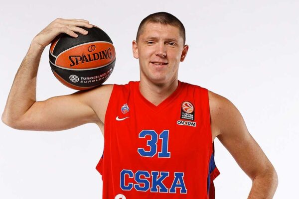 Victor Khryapa: Legenda Basket Rusia dengan Karier Cemerlang