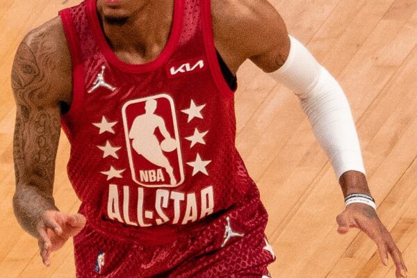 Dejounte Murray: Profil dan Perjalanan Atlet Basket Terampil