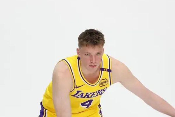 Dalton Knecht: Perjalanan dan Prestasi Atlet Basket Amerika