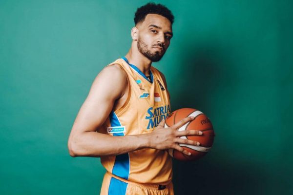 Profil Atlet Basket Amine Noua: Perjalanan dan Prestasinya